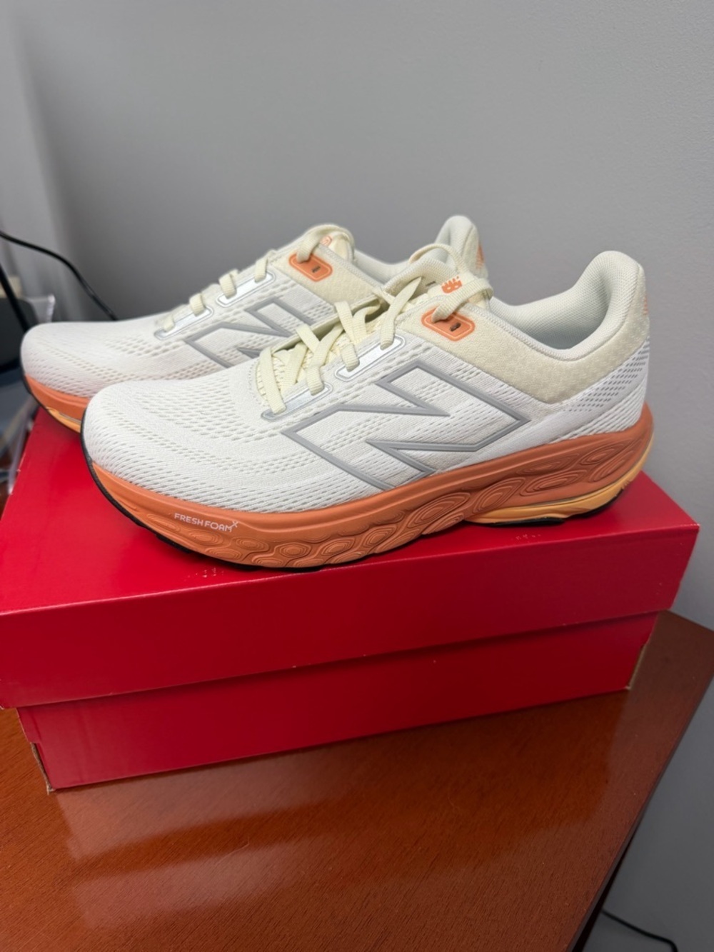 Women's New Balance 860v14